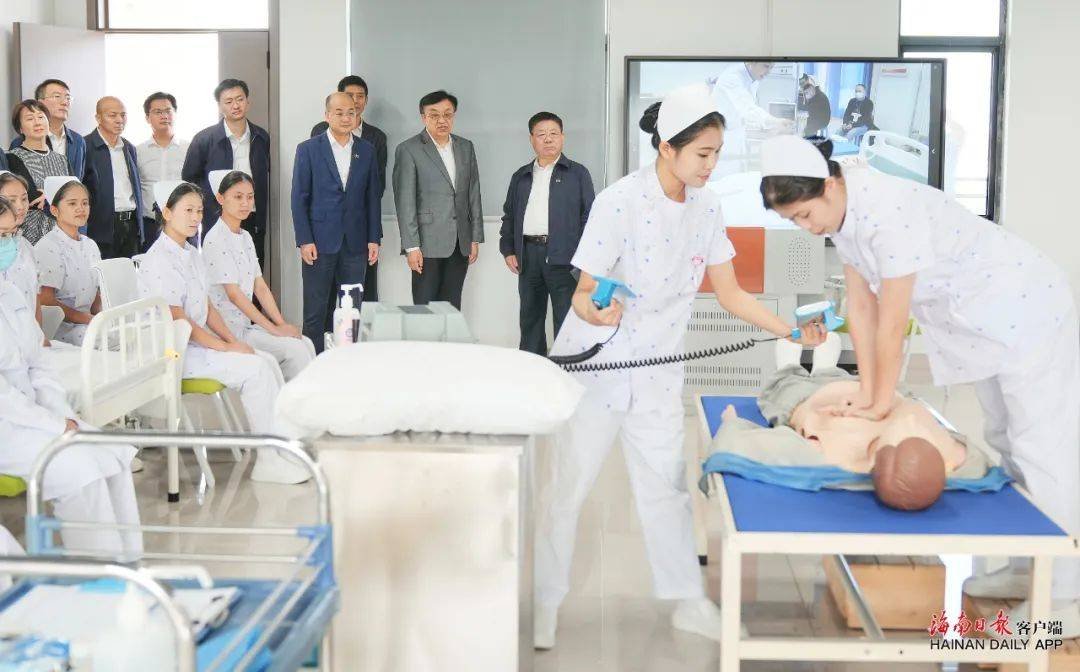 海南日報 | 馮飛在澄邁縣調(diào)研：構(gòu)建產(chǎn)業(yè)創(chuàng)新生態(tài)，激發(fā)企業(yè)創(chuàng)新活力，努力把創(chuàng)新優(yōu)勢轉(zhuǎn)化為發(fā)展優(yōu)勢